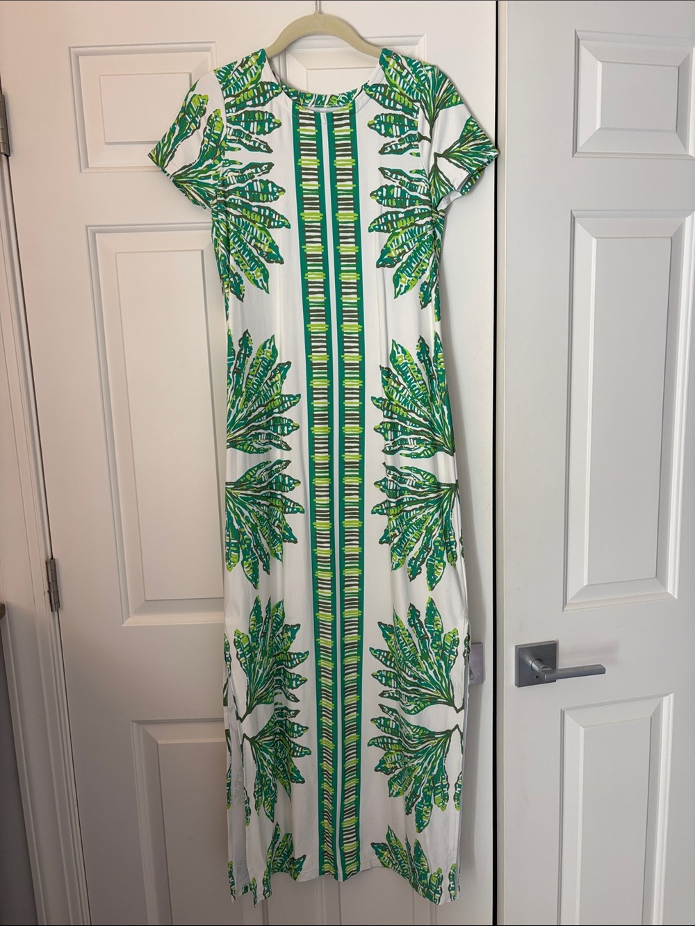 Lilly Pulitzer White Maxi Dress with Green Tropical Leaf Print S